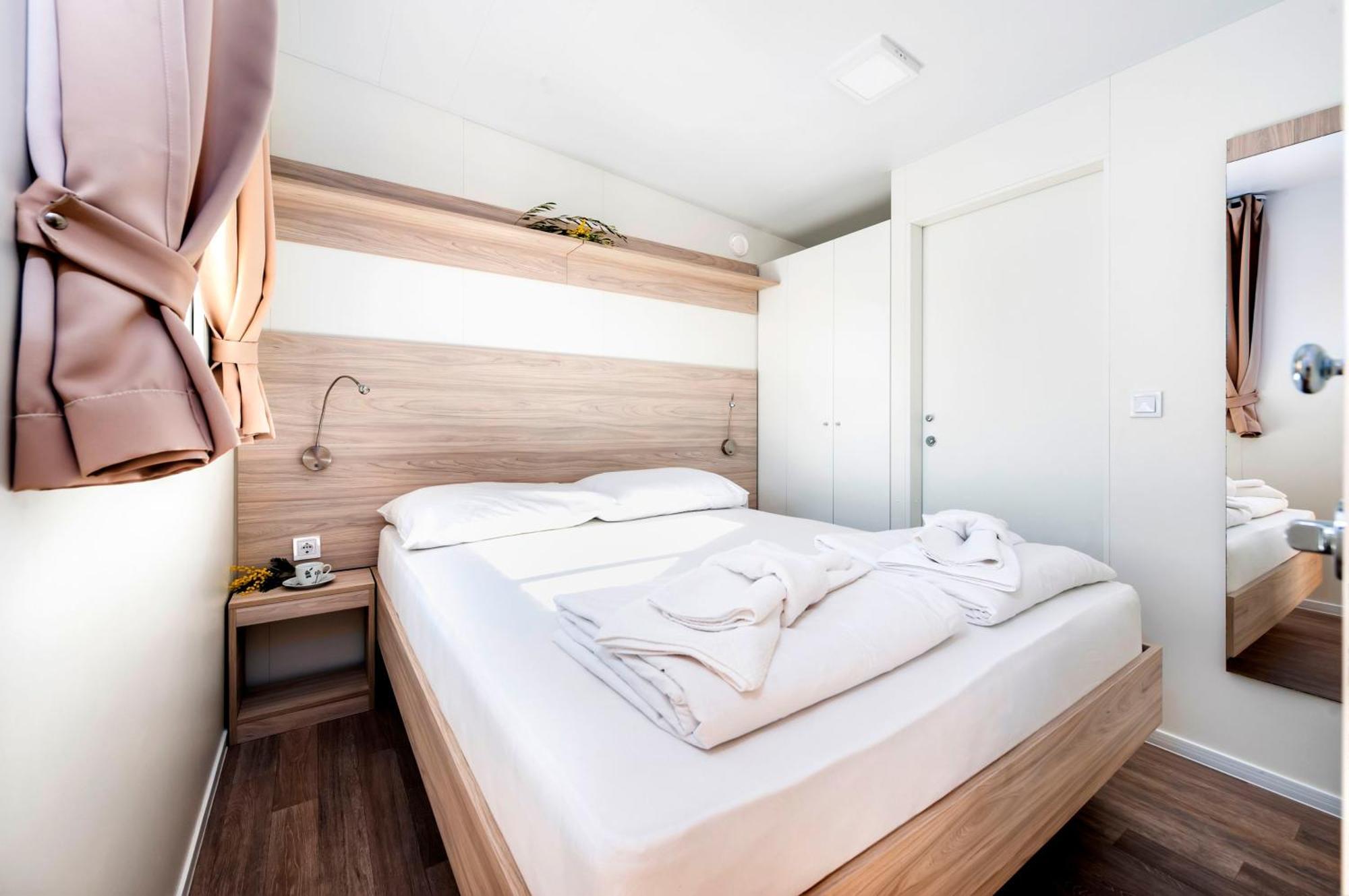 Eurocamp Mobile Homes At Fkk Naturist Campsite Ulika Poreč Rom bilde